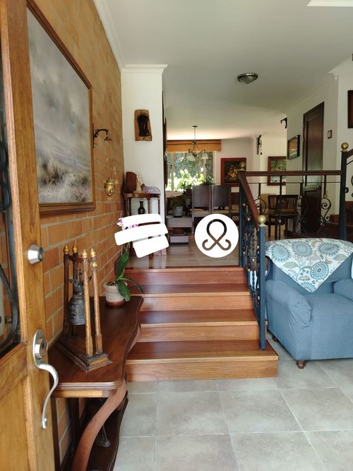 Casa de 4 alcobas en venta en Entreamigos, Sabaneta, 225 m² · foto 3 de 19