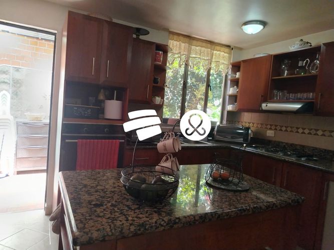 Casa de 4 alcobas en venta en Entreamigos, Sabaneta, 225 m² · foto 9 de 19