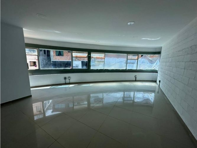 Bodega en arriendo en Caqueta, La Estrella, 405 m² · foto 5 de 7