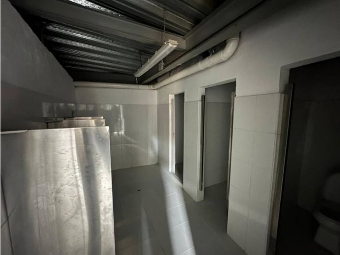Bodega en arriendo en Caqueta, La Estrella, 350 m² · foto 4 de 8