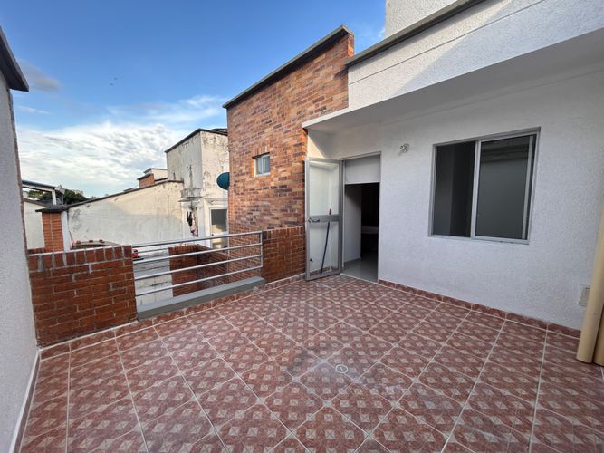 Casa de 4 alcobas en venta en Toche, Ibagué, 156 m² · foto 3 de 24
