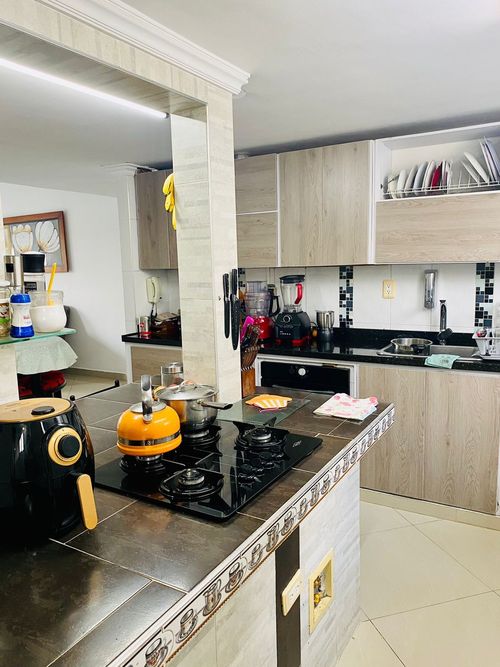 Apartamento de 4 alcobas en venta en Conjunto Cerros De Cañaveral, Floridablanca, 112 m² · foto 5 de 11