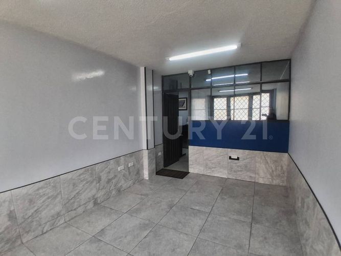 Casa de 3 alcobas en venta en Jorge Gaitan Cortes, Bogotá, 156 m² · foto 3 de 19