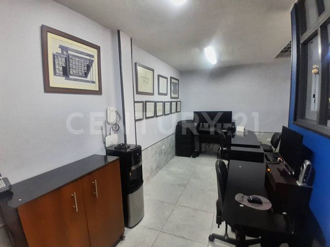 Casa de 3 alcobas en venta en Jorge Gaitan Cortes, Bogotá, 156 m² · foto 5 de 19