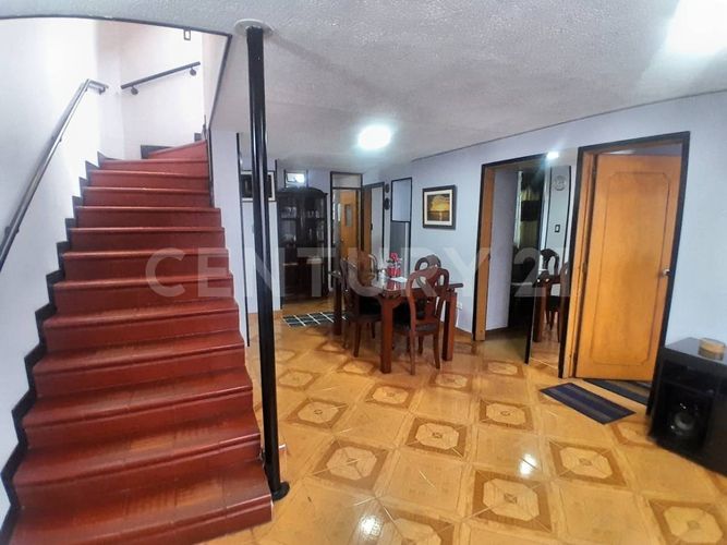 Casa de 3 alcobas en venta en Jorge Gaitan Cortes, Bogotá, 156 m² · foto 7 de 19