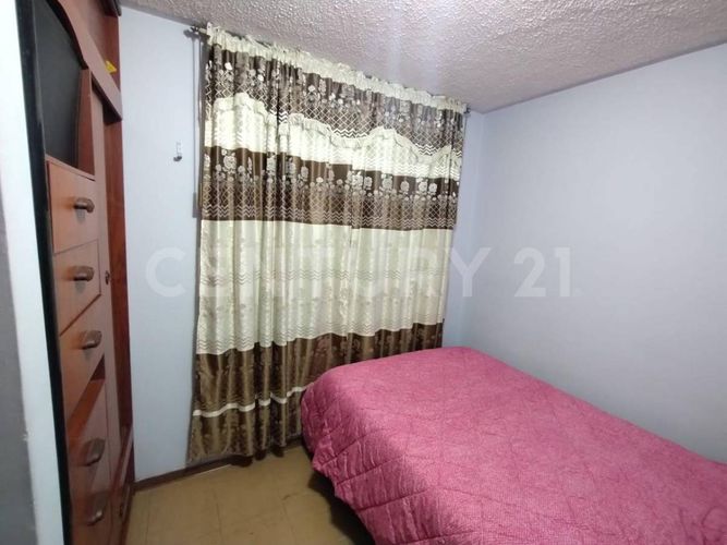 Casa de 3 alcobas en venta en Jorge Gaitan Cortes, Bogotá, 156 m² · foto 13 de 19