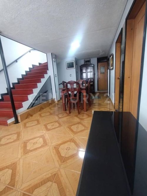 Casa de 3 alcobas en venta en Jorge Gaitan Cortes, Bogotá, 156 m² · foto 15 de 19