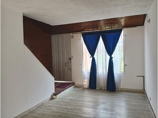 Casa de 2 alcobas en venta en Quintanares Et. Vi, Soacha, 46 m² · foto 4 de 22