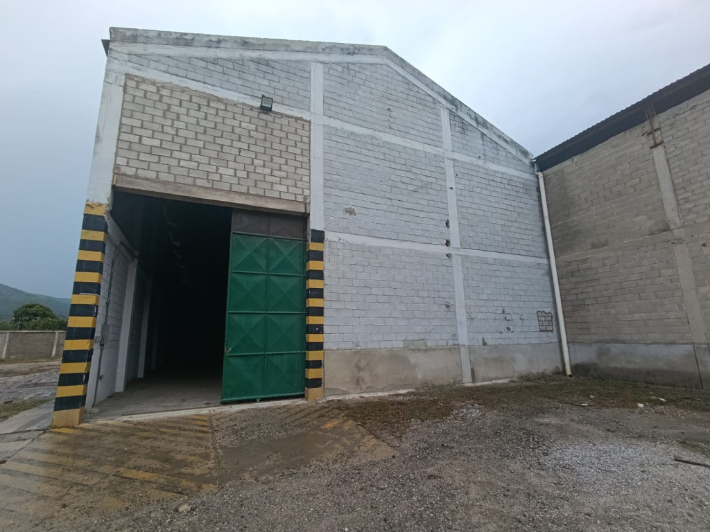 Bodega en arriendo en Gaira, Santa marta