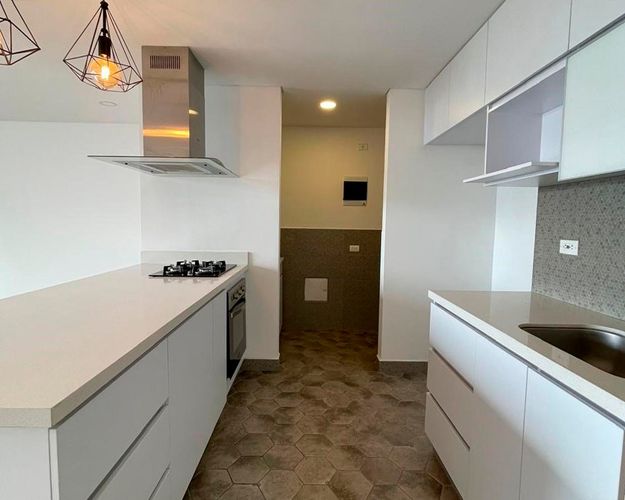 Apartamento de 1 alcoba en arriendo en El Poblado, Medellín, 65 m² · foto 4 de 12