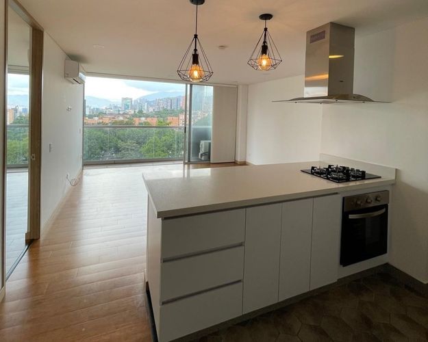 Apartamento de 1 alcoba en arriendo en El Poblado, Medellín, 65 m² · foto 7 de 12