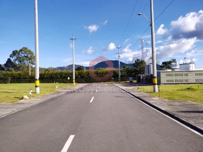 Lote en venta en Guamito, La Ceja, 254 m² · foto 12 de 12