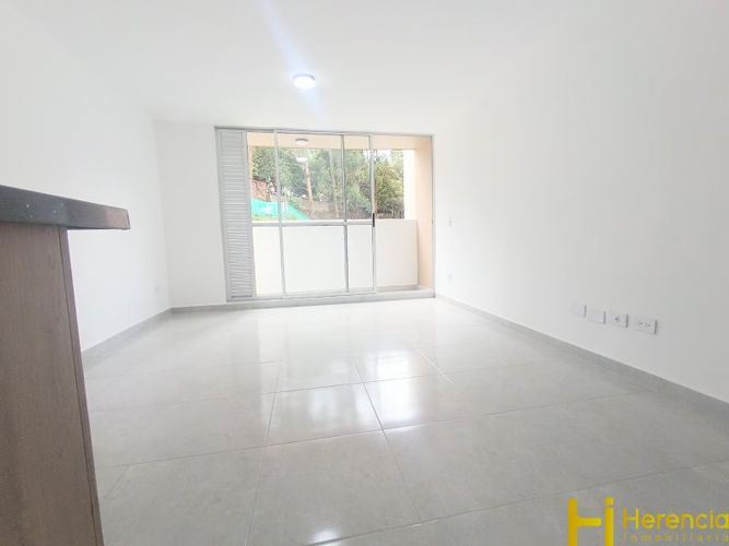 Apartamento de 3 alcobas en venta en Machado, Copacabana, 50 m² · foto 5 de 21