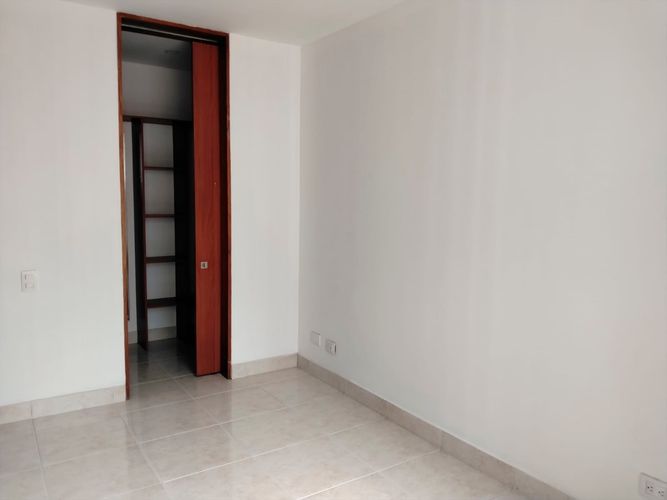 Apartamento de 3 alcobas en arriendo en El Poblado, Medellín, 95 m² · foto 8 de 18