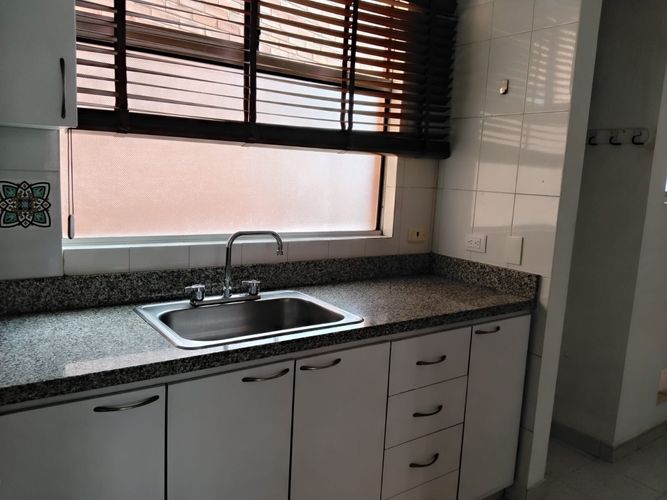 Apartamento de 3 alcobas en arriendo en El Poblado, Medellín, 95 m² · foto 6 de 18