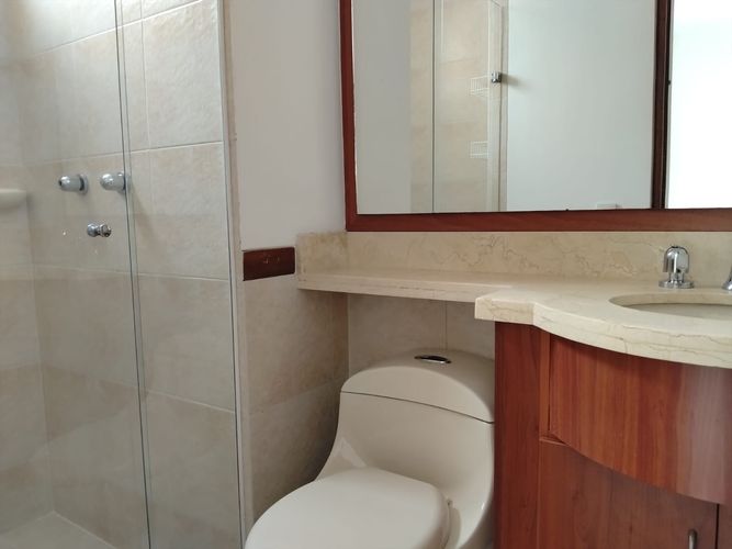 Apartamento de 3 alcobas en arriendo en El Poblado, Medellín, 95 m² · foto 17 de 18