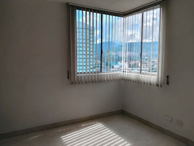 Apartamento de 3 alcobas en arriendo en El Poblado, Medellín, 95 m² · foto 15 de 18