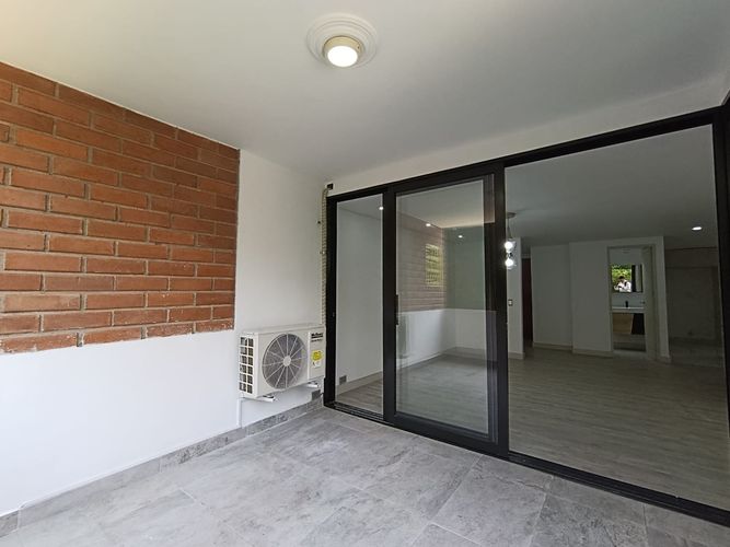 Apartamento de 3 alcobas en arriendo en El Poblado, Medellín, 170 m² · foto 2 de 20