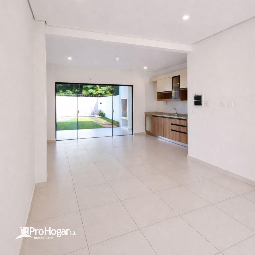 VENDO DUPLEX DE 3 DORMITORIOS CON PISCINA EN LUQUE B PRIMAVERA — foto 2