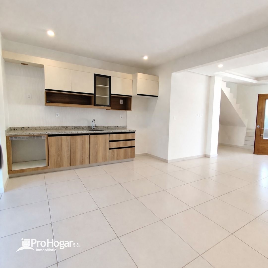 VENDO DUPLEX DE 3 DORMITORIOS CON PISCINA EN LUQUE B PRIMAVERA — foto 3