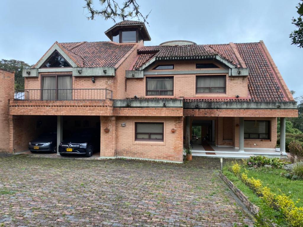 Casa en venta en Torca, Bogotá · foto 3 de 24