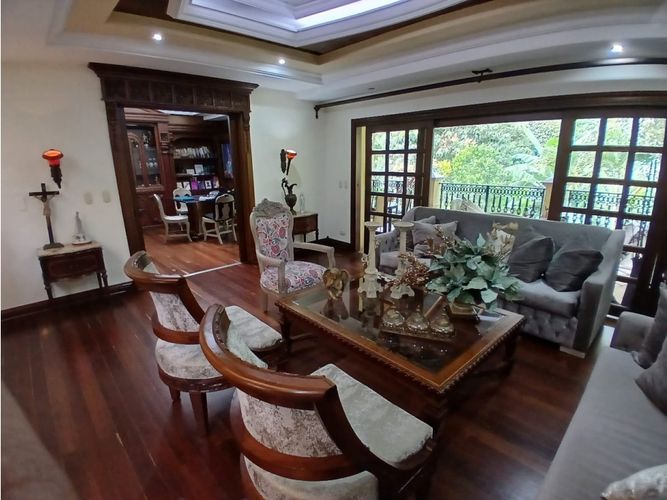 Casa de 6 alcobas en arriendo en El Campestre, Medellín, 646 m² · foto 4 de 20