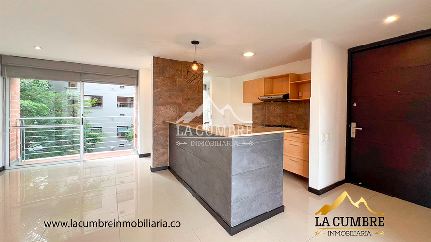Apartamento de 2 alcobas en arriendo en Los Balsos, Medellín, 100 m² · foto 3 de 17