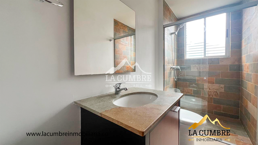 Apartamento de 2 alcobas en arriendo en Los Balsos, Medellín, 100 m² · foto 14 de 17