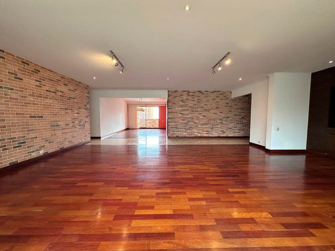 Apartamento de 3 alcobas en venta en El Poblado, Medellín, 316 m² · foto 6 de 17