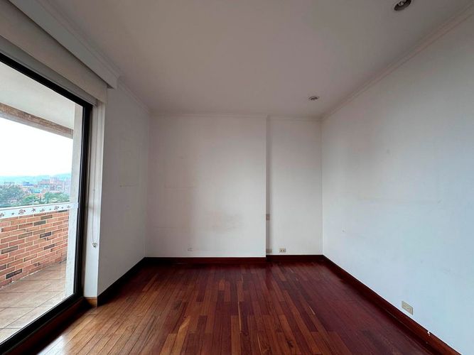 Apartamento de 3 alcobas en venta en El Poblado, Medellín, 316 m² · foto 9 de 17