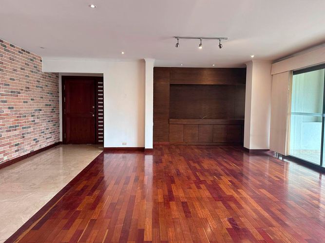 Apartamento de 3 alcobas en venta en El Poblado, Medellín, 316 m² · foto 15 de 17
