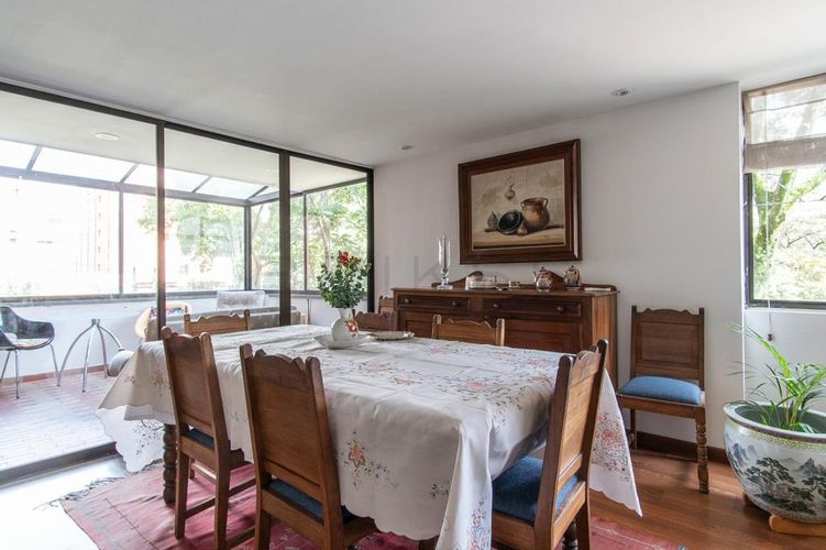 Apartamento de 1 alcoba en venta en Chico Norte, Bogotá, 230 m² · foto 3 de 16