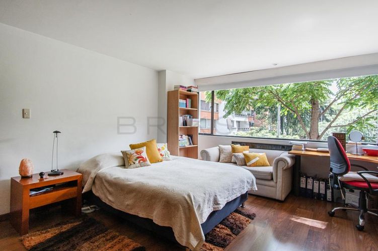 Apartamento de 1 alcoba en venta en Chico Norte, Bogotá, 230 m² · foto 11 de 16