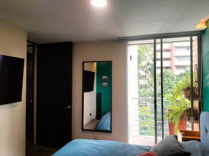 Apartamento de 2 alcobas en venta en El Poblado, Medellín, 72 m² · foto 9 de 15