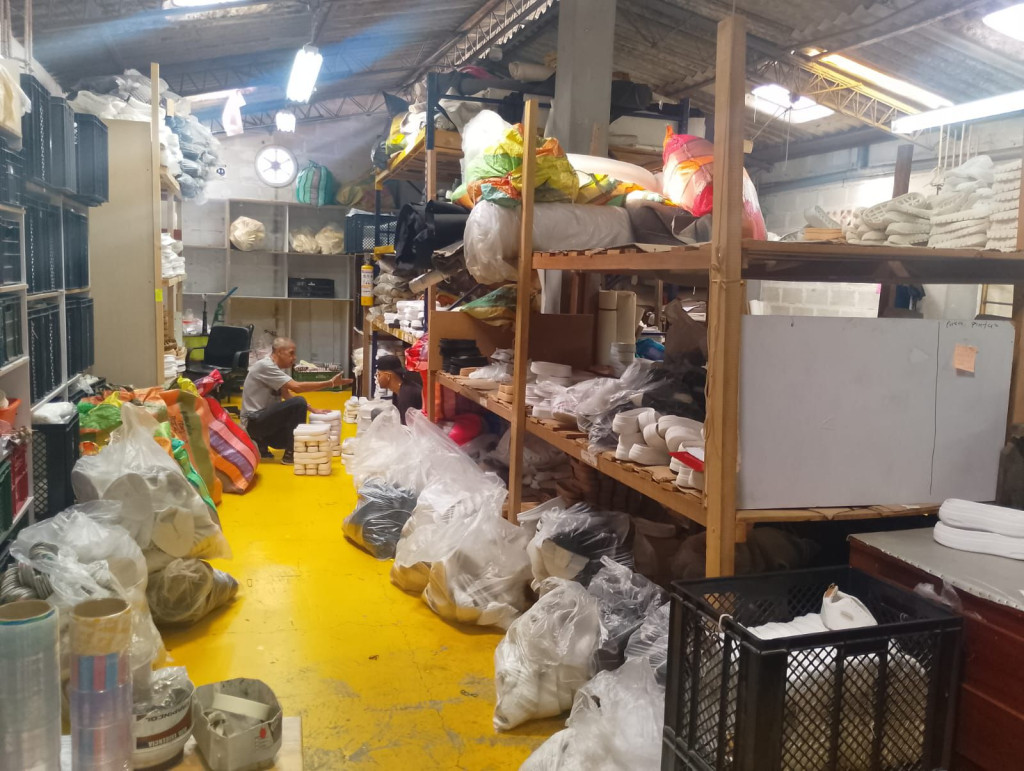 Warehouse for sale in Boston, Medellín 3