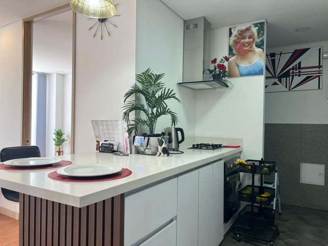 Apartamento de 2 alcobas en venta en El Poblado, Medellín, 60 m² · foto 3 de 14