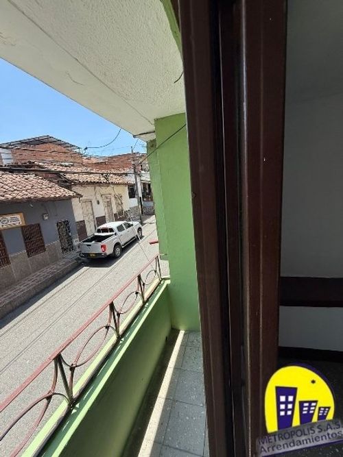 Casa de 2 alcobas en venta en Caicedo, Medellín, 55 m² · foto 3 de 12