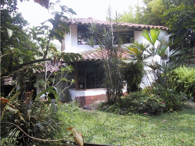 Casa de 6 alcobas en venta en La Buitrera, Cali, 281 m² · foto 17 de 24