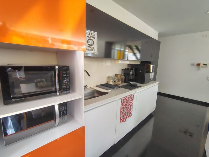 Oficina en arriendo en El Poblado, Medellín, 400 m² · foto 4 de 13