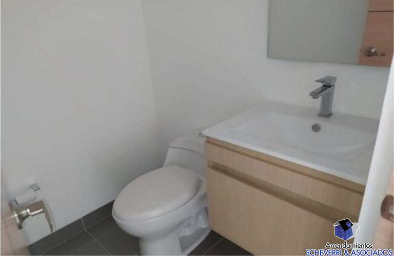 Apartamento de 3 alcobas en venta en Loma De Las Brujas, Envigado, 147 m² · foto 2 de 20