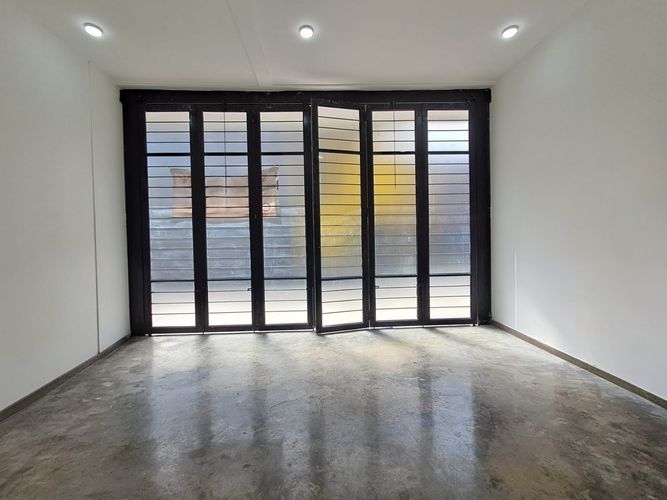 Local en arriendo en Sector Lago Uribe, Pereira, 30 m² · foto 2 de 3