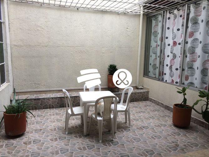 Casa de 7 alcobas en venta en Lorena, Medellín, 306 m² · foto 9 de 9