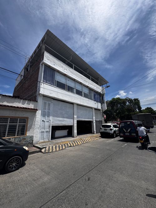 Local en venta en Alfonso Lopez, Palmira, 60 m² · foto 2 de 9
