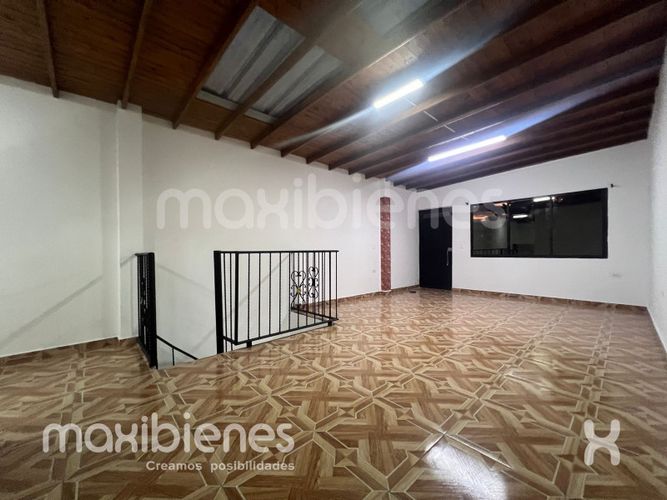 Casa de 4 alcobas en venta en San Isidro, Medellín, 110 m² · foto 3 de 12
