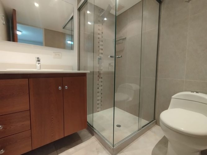 Apartamento de 3 alcobas en arriendo en El Poblado, Medellín, 114 m² · foto 5 de 20