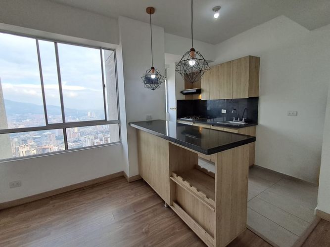 Apartamento de 3 alcobas en arriendo en Las Lomitas, Sabaneta, 70 m² · foto 3 de 15