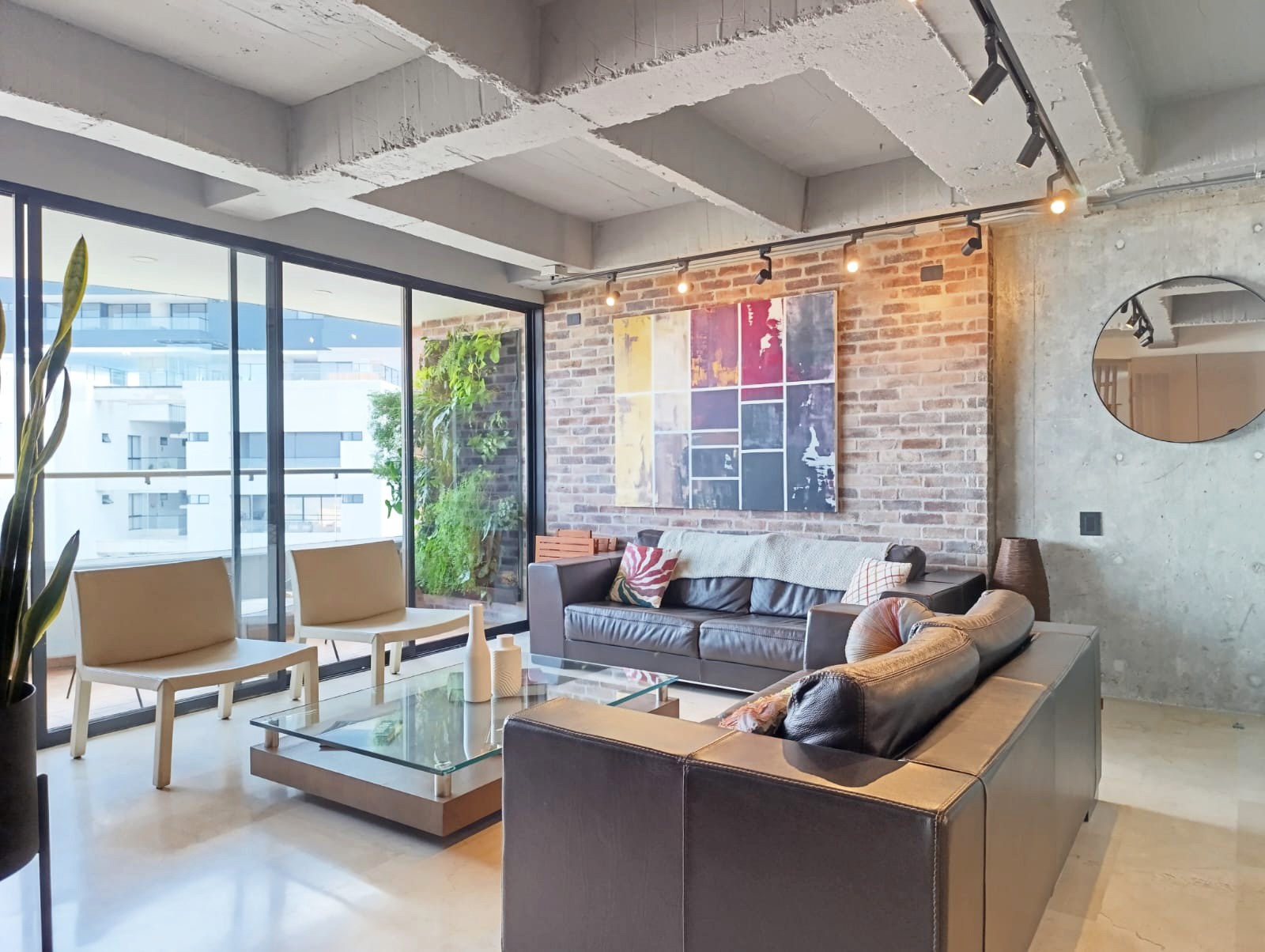 Apartamento en arriendo en El Poblado, Medellín · foto 4 de 19