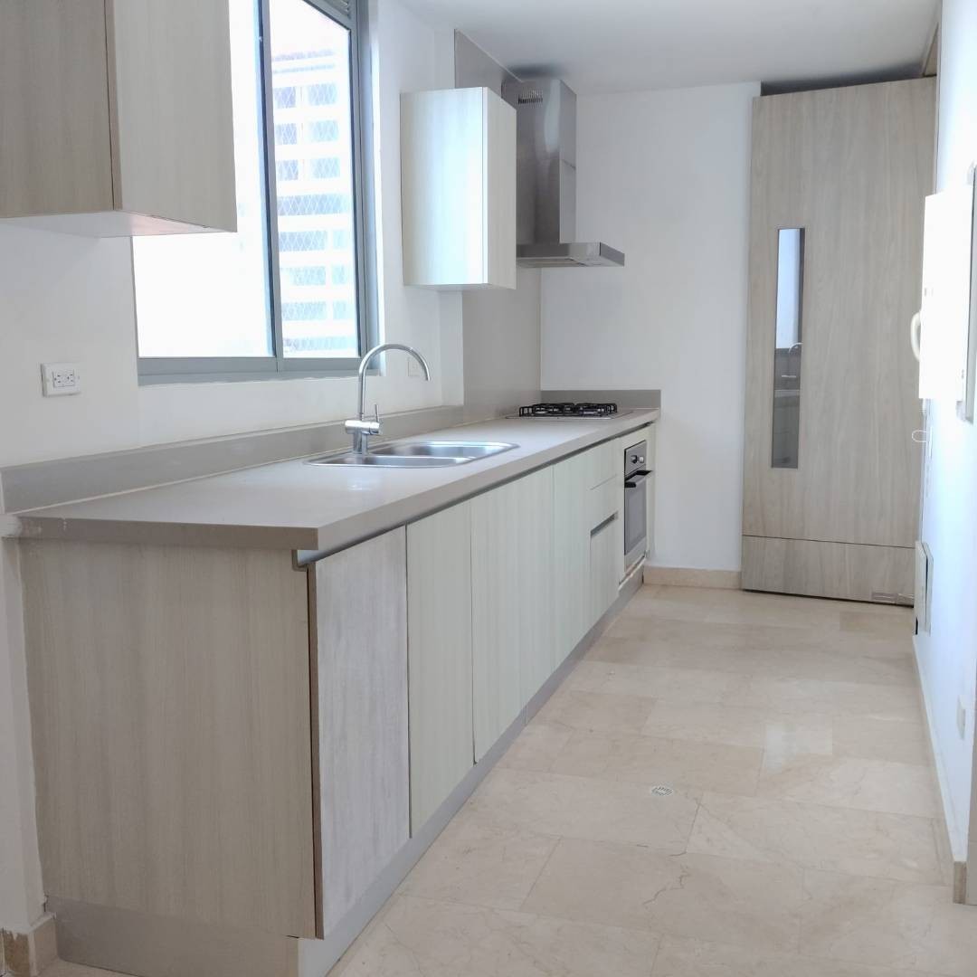 Apartamento en venta en Altos De Riomar, Barranquilla · foto 5 de 24
