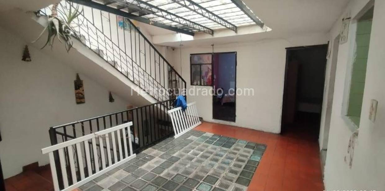 Casa en venta en Olarte, Bogotá · foto 8 de 18
