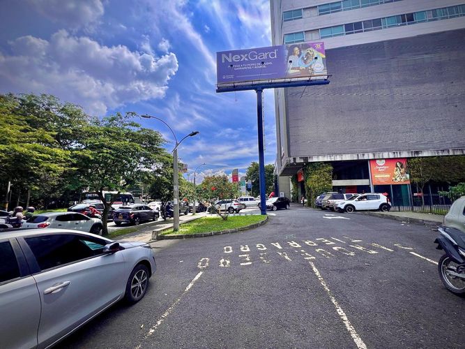 Oficina en venta en Astorga, Medellín, 745 m² · foto 7 de 24